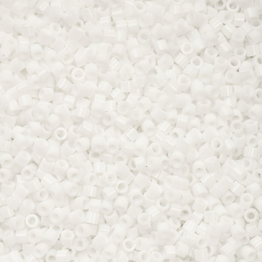 Cylin Beads 11/O Chalk White 25g Bag, 1023