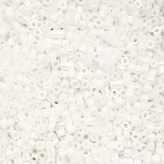 Cylin Beads 11/O White Pearl AB 25g Bag, 1025